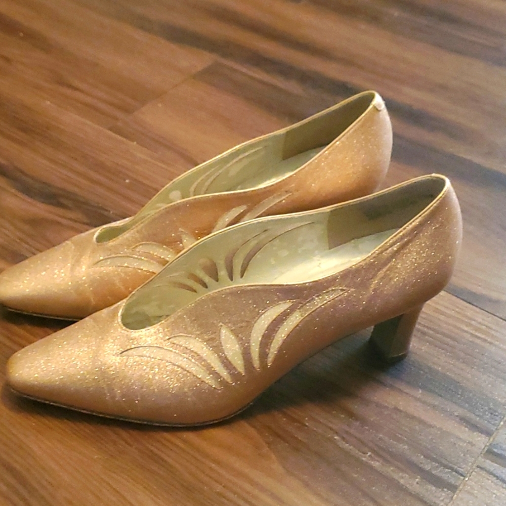 Women's Glitter Pointed-Toe Pumps in Rose Gold